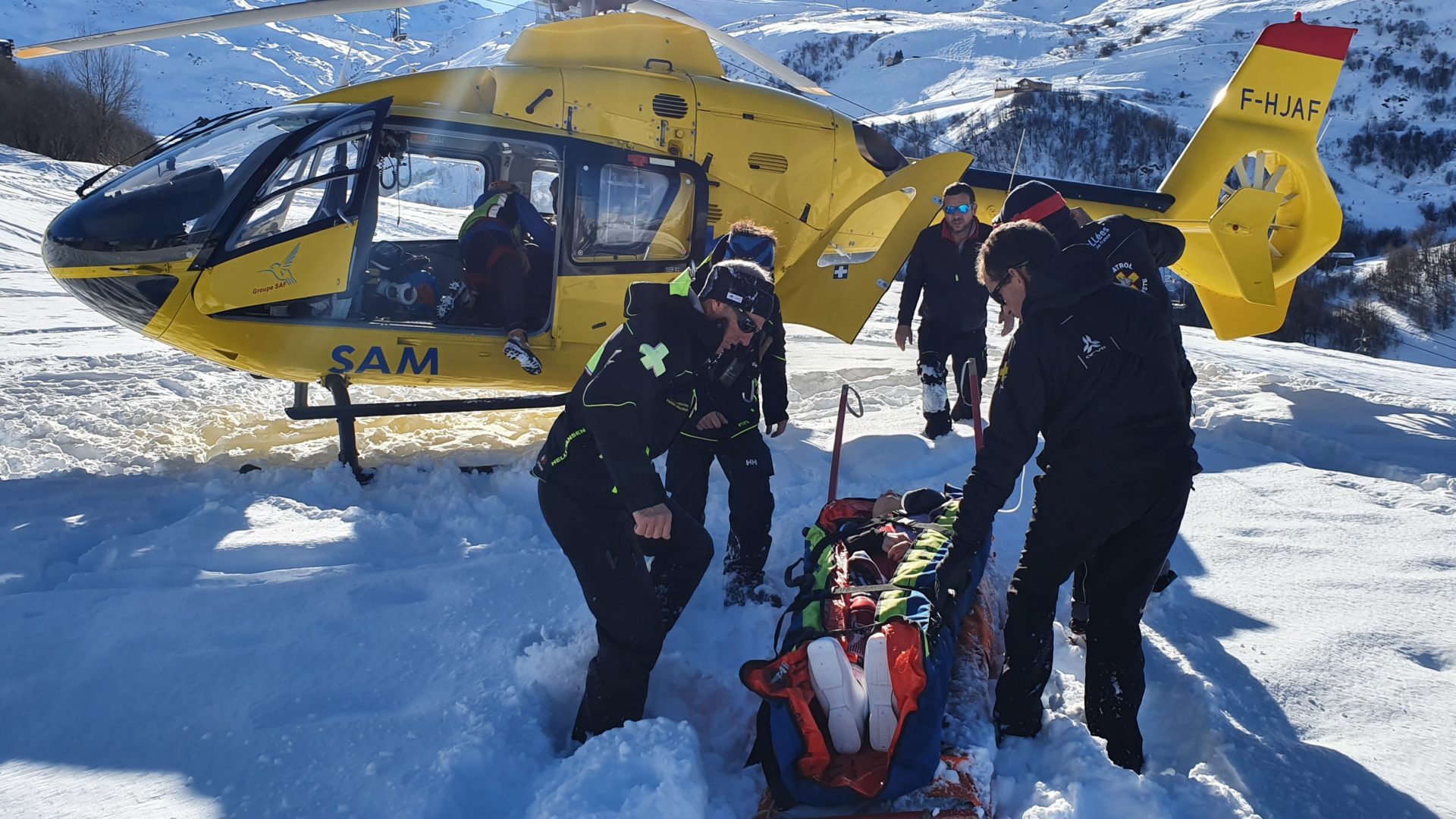 SECOURS EN HELICO